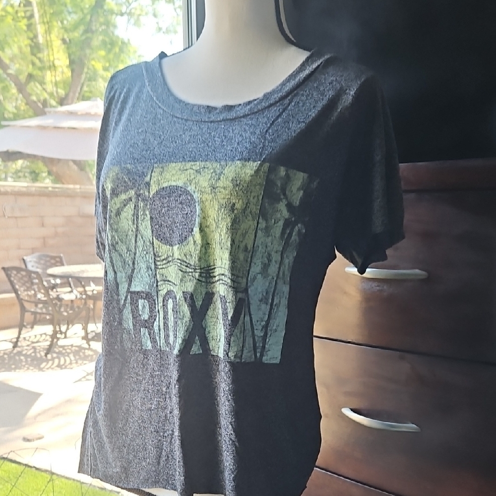 Roxy Gray Graphic Short Sleeve Tee M